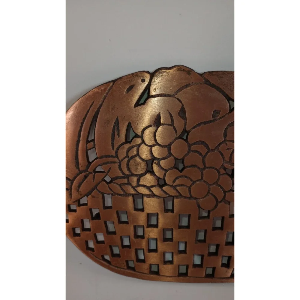 Vintage 1990s Cast Iron Copper Fruit Basket Footed Hot Plate Trivet Cottage 9